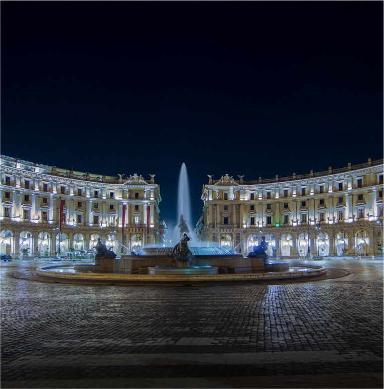 I palazzi gemelli di Piazza Esedra