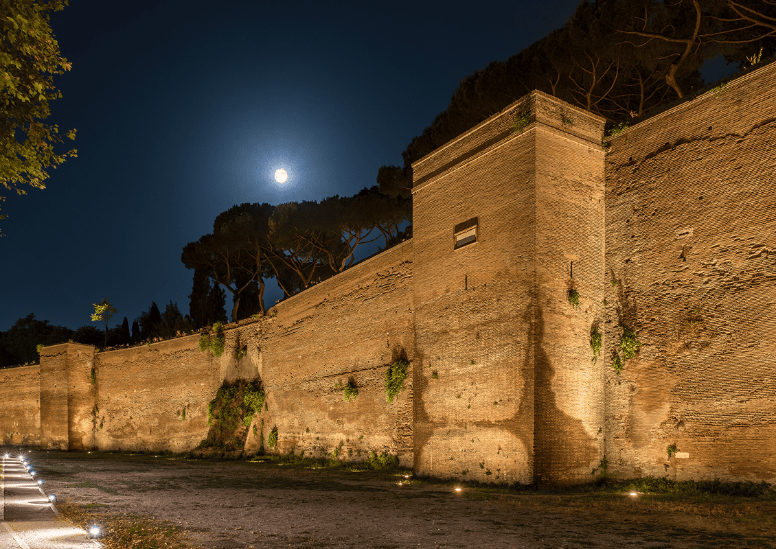 Le mura aureliane (Viale Metronio)