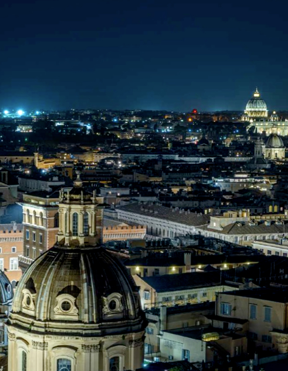 Dettaglio di un pannello informativo con il testo "Romeflex e mercato locale della flessibilità". La grafica è moderna, con un'inserzione autostradale come sfondo.