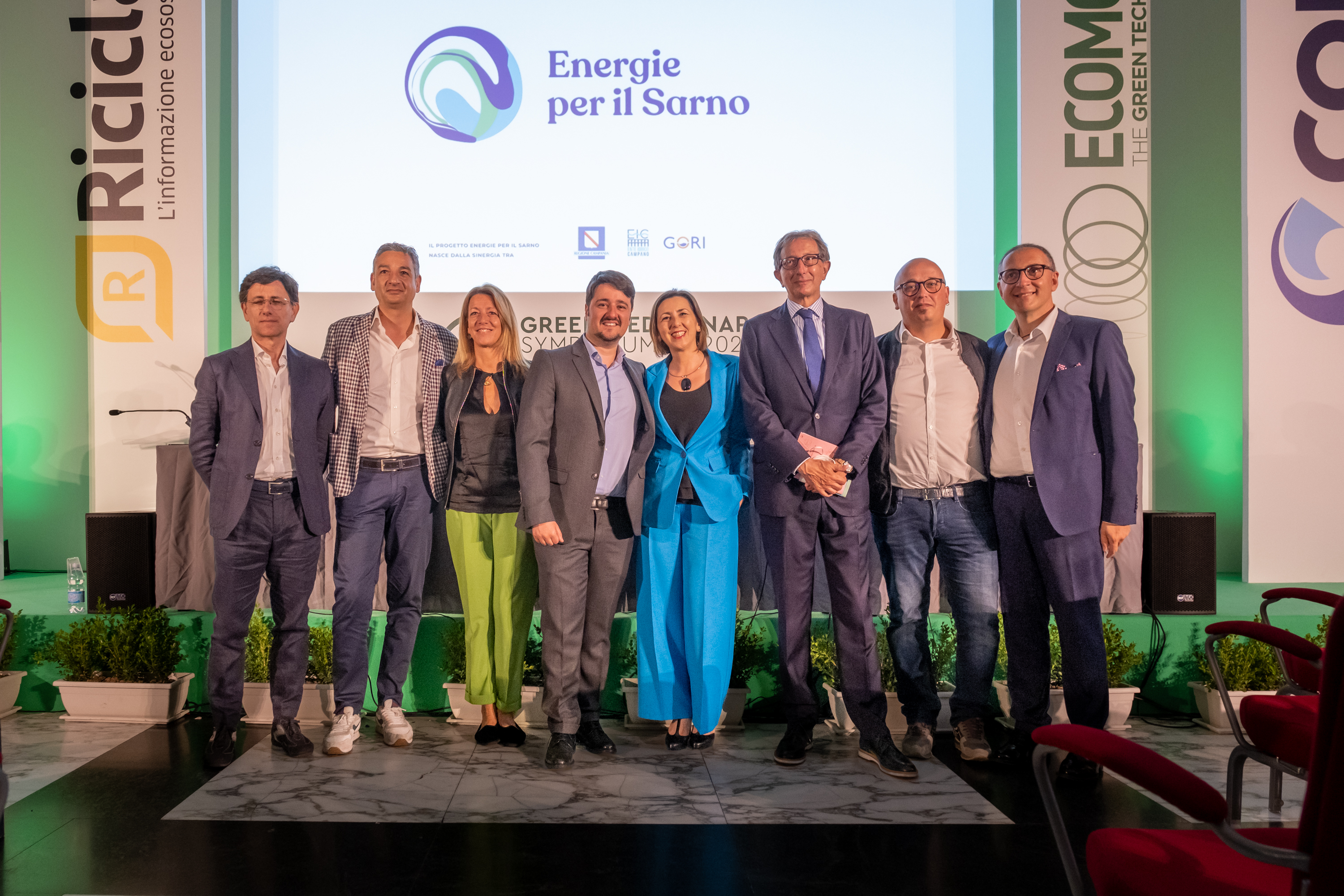 Foto di gruppo con i partecipanti della tappa di Napoli dell'Acea Innovation Tour 2022