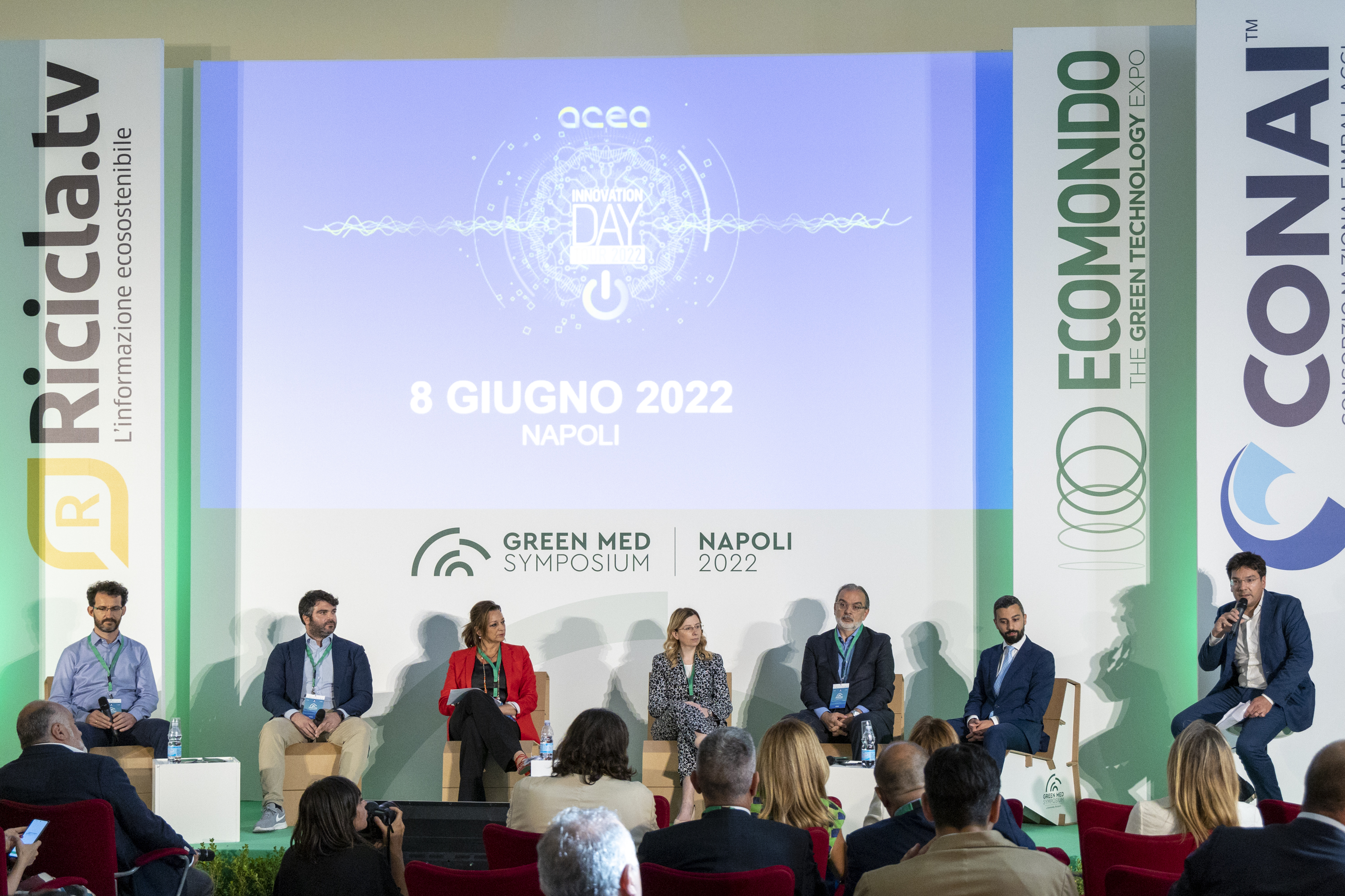 foto durante una delle conferenze della tappa di Napoli dell'Acea Innovation Tour