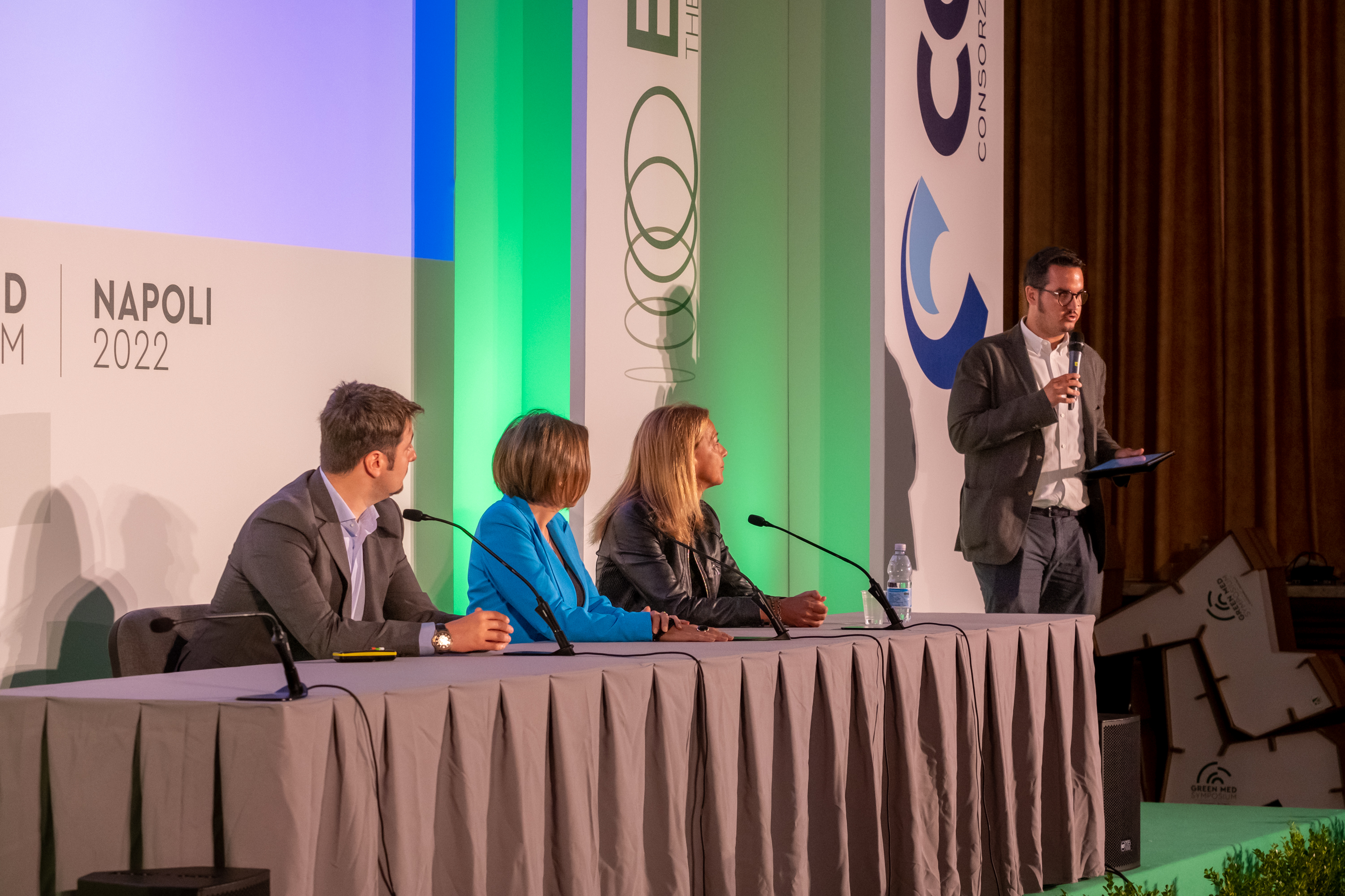 Fotografia di alcuni speaker durante la tappa di Napoli dell'Acea Innovation Tour 2022