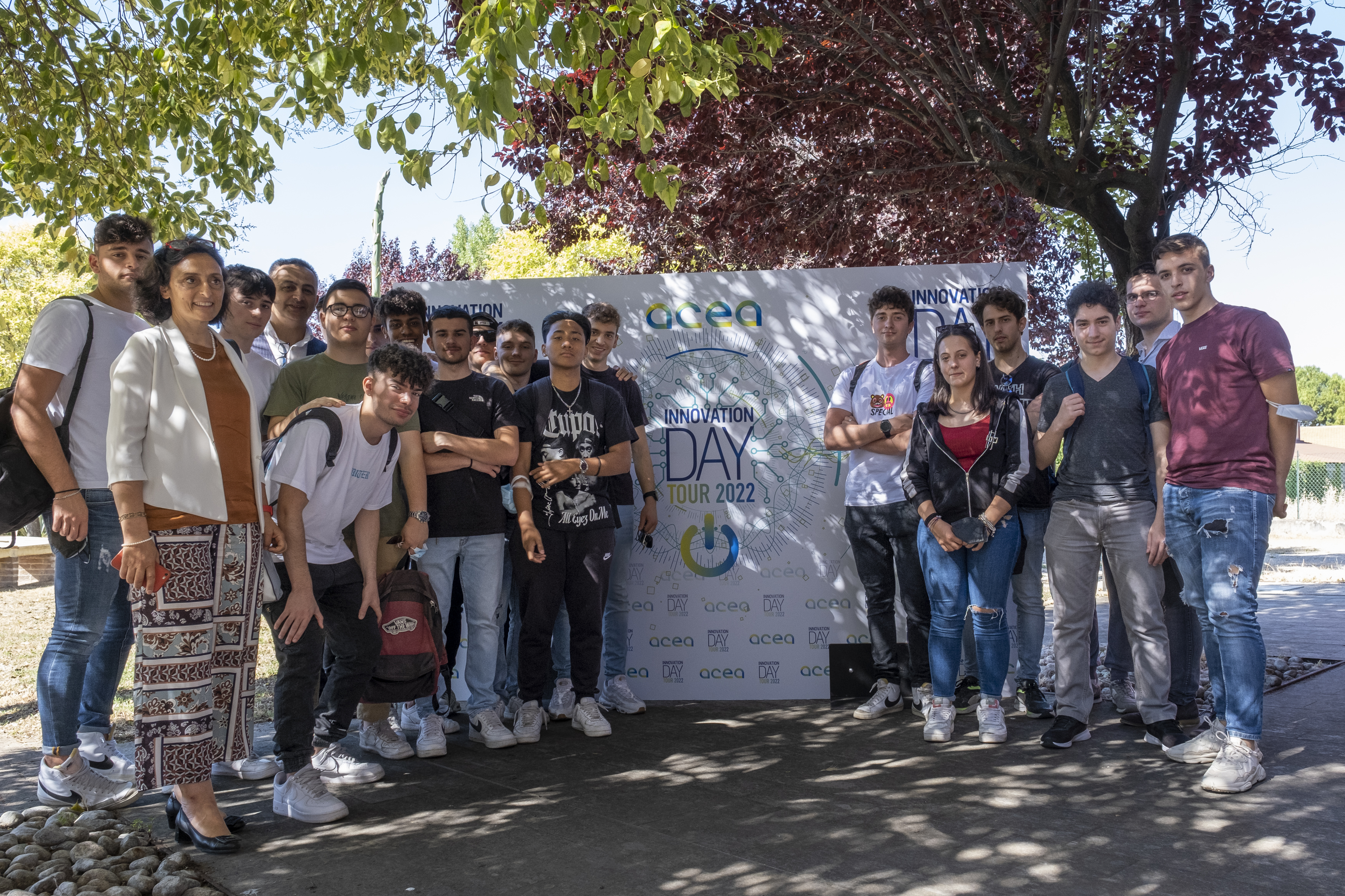 Foto di gruppo con i partecipanti della tappa di Terni dell'Acea Innovation Tour 2022