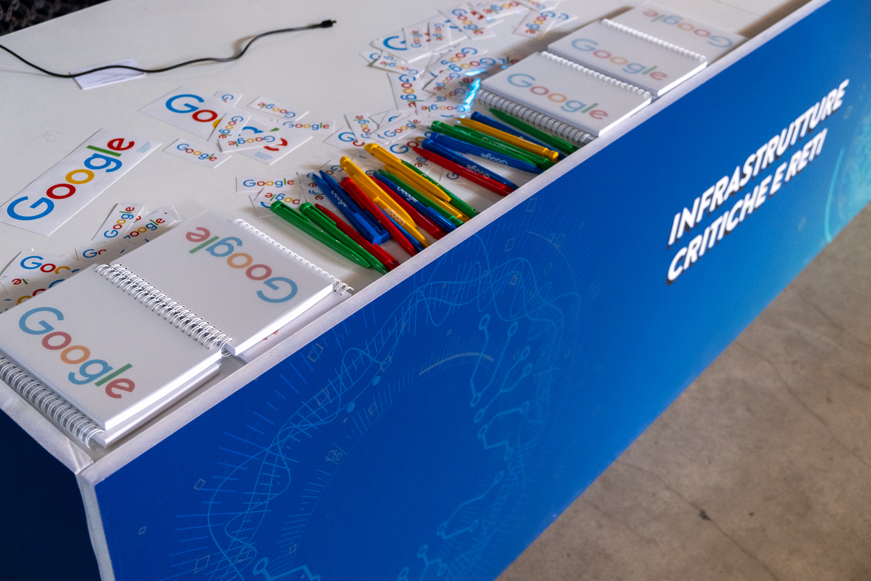 foto dello stand di google alla tappa finale dell'Acea Innovation Tour a Roma 