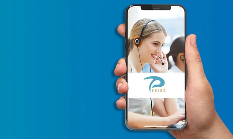 Il call center che ascolta anche chi non può sentire